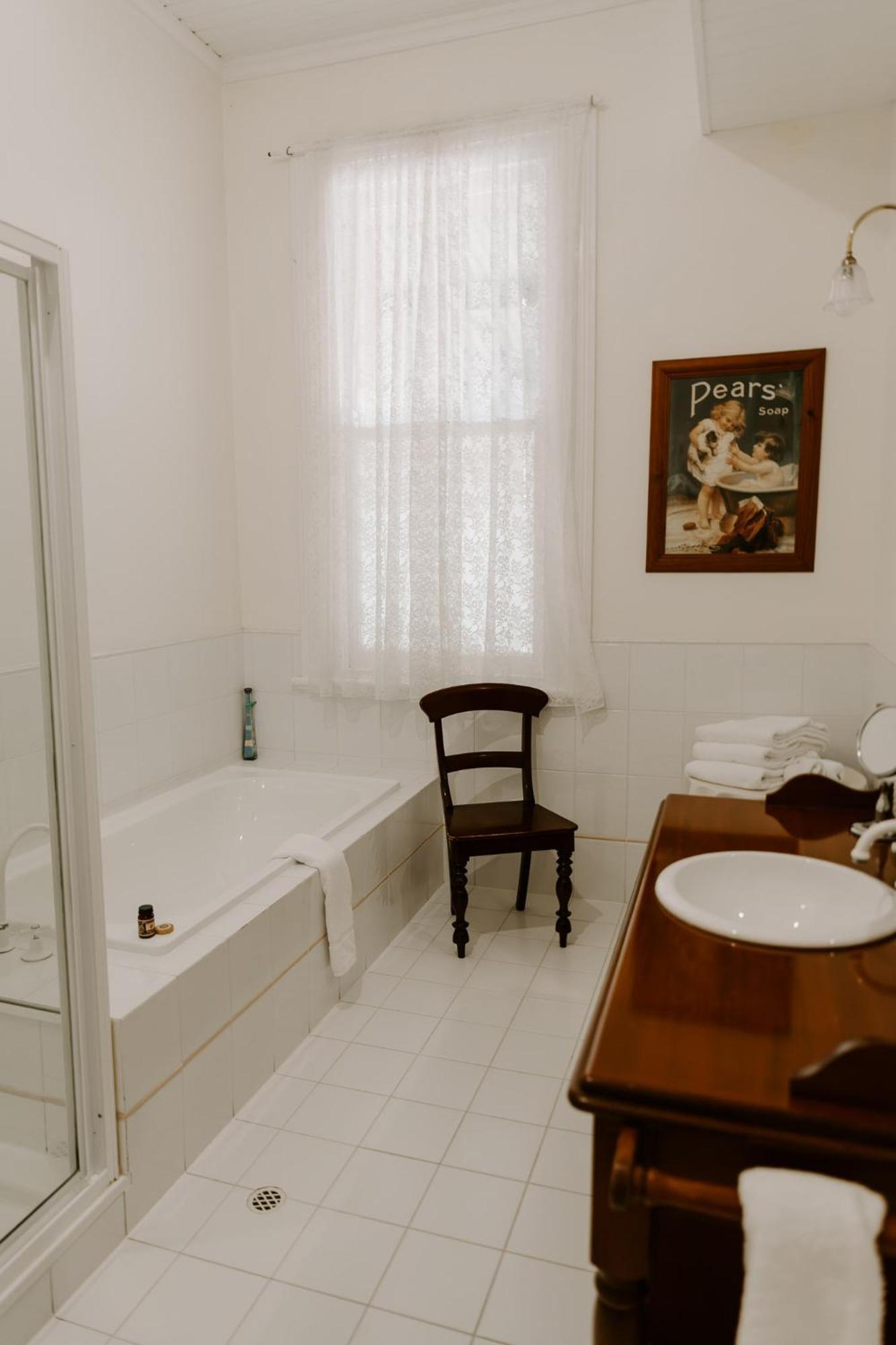 Abbey Boutique Adults Only Bed & Breakfast Warwick